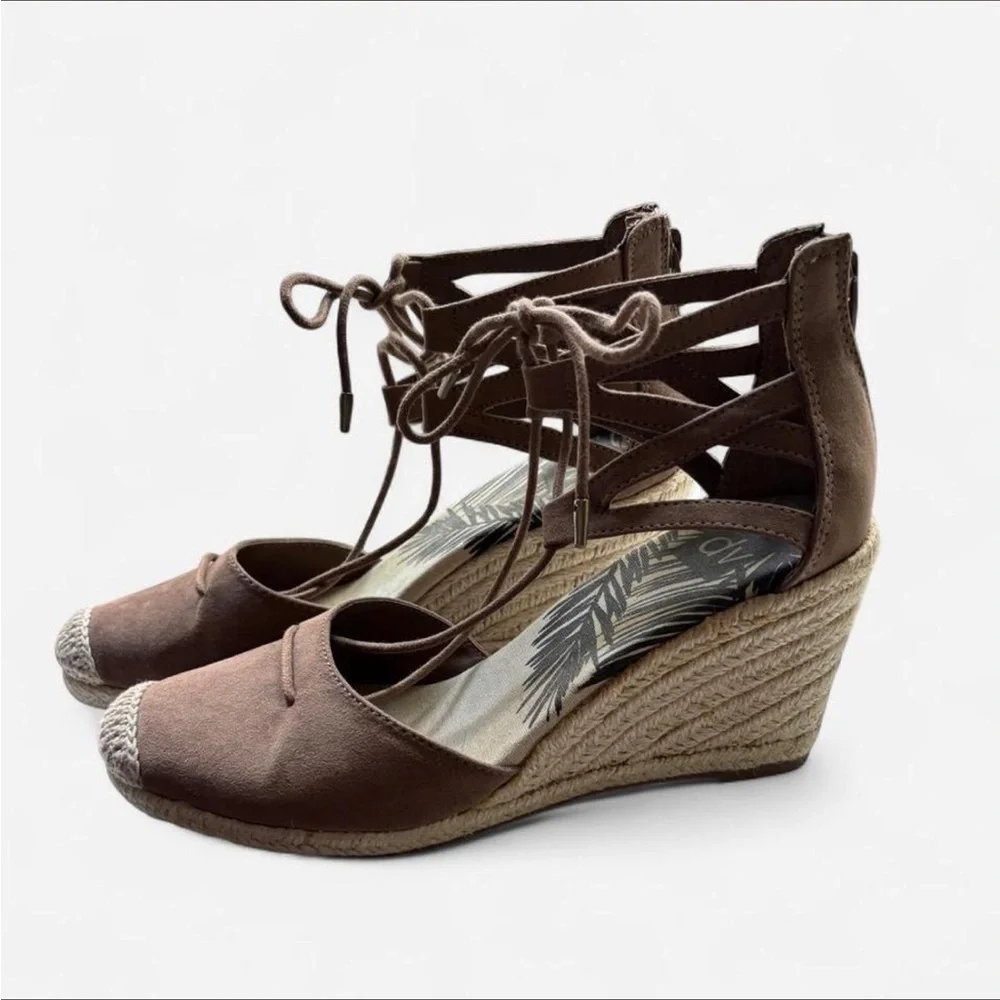 Dolce Vita Women’s Taupe Espadrille Wedge Sandals with Ankle Tie